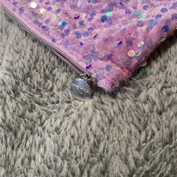 NWOT Ipsy Purple Fuzzy Sequined Makeup Bag - Picture 3 of 5